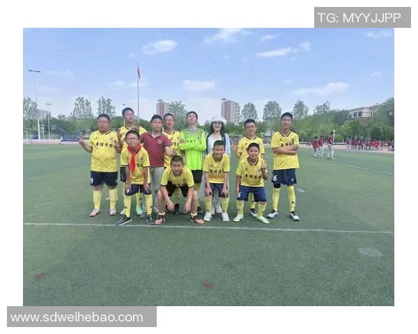 足球十大球星告别青春瞬间他们的辉煌时刻与时代印记 足球十大球星告别青春瞬间他们的辉煌时刻与时代印记