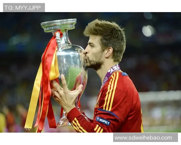 离开足球赛场的五大传奇球星壁纸回顾与致敬 离开足球赛场的五大传奇球星壁纸回顾与致敬