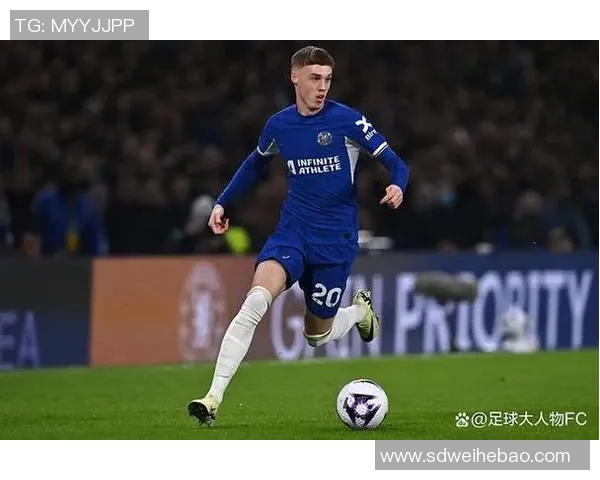 足球界腿最长的球星是谁 揭秘世界足坛腿长天赋与技巧的完美结合